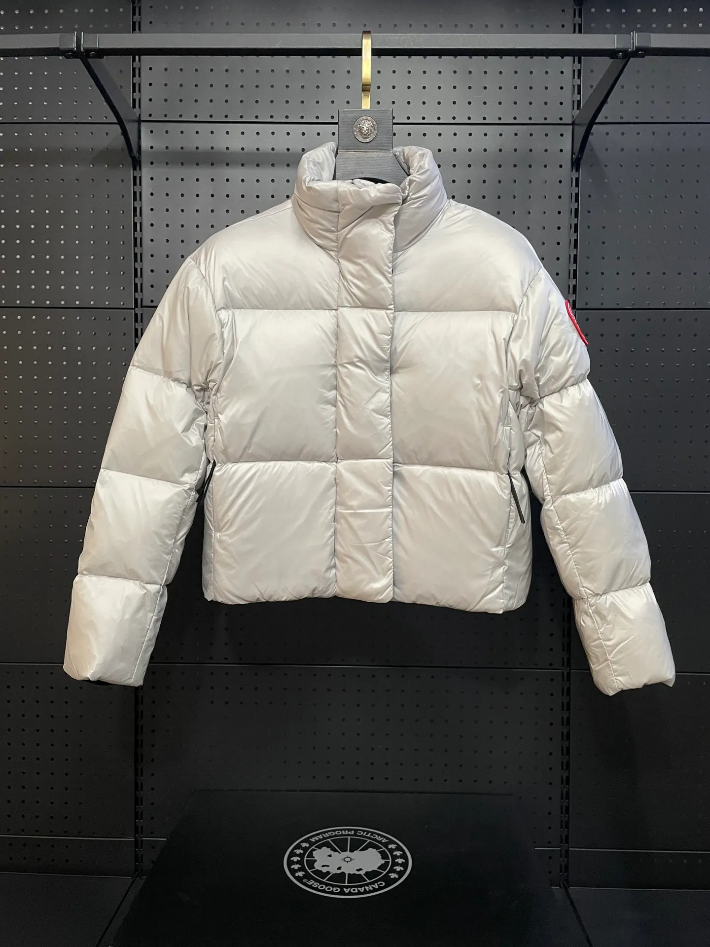 Canada Goose 【 】𝘾𝘼𝙉𝘼𝘿𝘼 𝙂𝙊𝙊𝙎𝙀 2023FW Cypress Series Feather-Light ， 、 。 nylon ， ！ 90% ， 。 ， 。 YKK ， 。 ， ， ， Authentic 。 。 ， 。 ， ， 。 。 ， 。 Size: XS S M( ，Size ) ：Black Gray Size：XS-M
